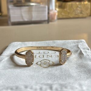 Kendra Scott bracelet
